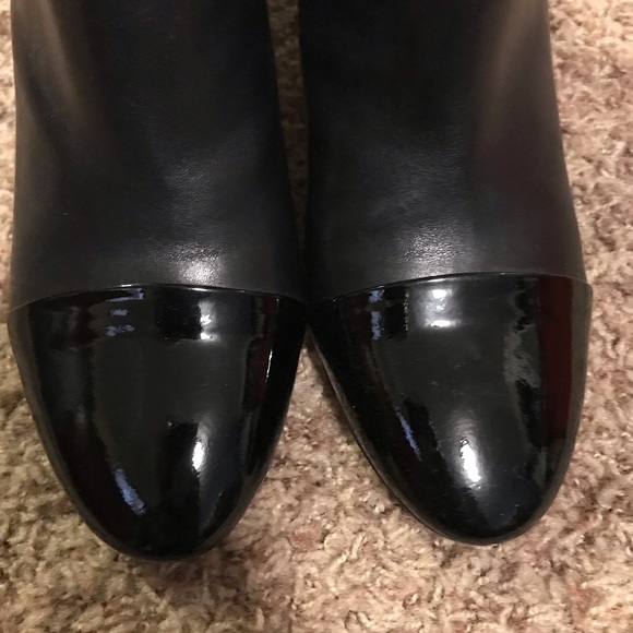 Wittner of Australia. Booties. Fits like an 8.5 - Picture 5 of 6